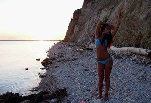 Dana, 18 | Illinois Casual Dating for Mature Men