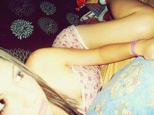 Anahi (27) in California, adult profile photo