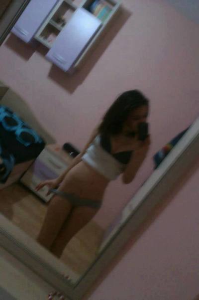 Mandy, 29 in Illinois | Casual Dating and Private Chat