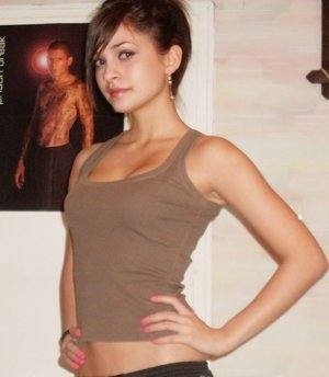 Meet Alena (26) from Hawaii | No-Strings Adult Dating