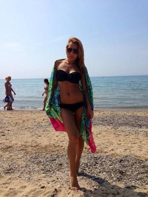 Kristin, 29 from California | Older Men and Younger Women Dating