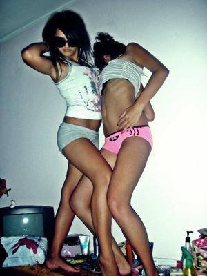 Photo of Sylvia (19), adult profile in Honolulu, HI