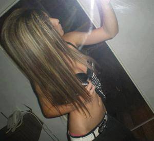 Karis, age 20, profile photo from Macomb, IL