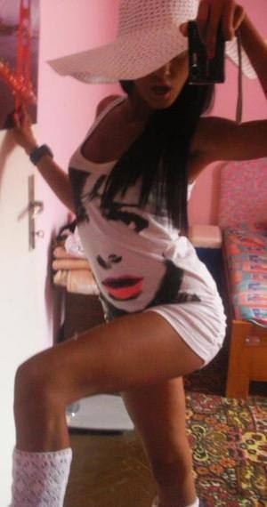 Julissa, 28, North Carolina | Local FWB Dating Profile