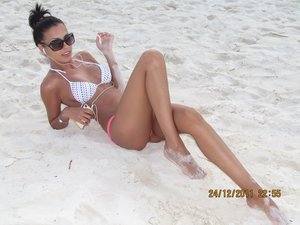 Viviana (28) in Washington | Friends with Benefits