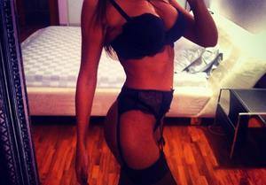 Meet Adrienne (20) from Quebec | FWB Casual Partner
