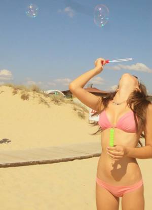 Meet Leila (22) from Manitoba | FWB Casual Partner