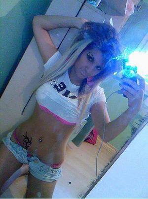 Meet Karly (21) from Idaho | FWB Casual Partner