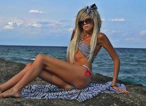 Meet Evelyn (25) from Nebraska | FWB Casual Partner