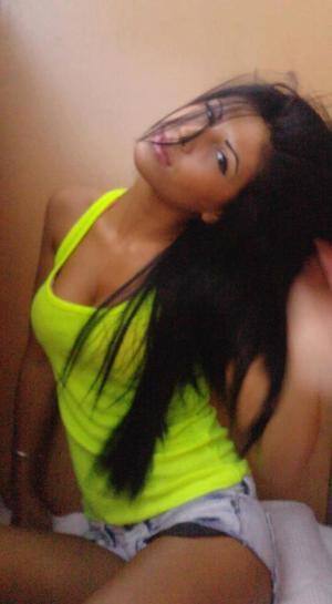 Adriana, 28, California | Local FWB Dating Profile