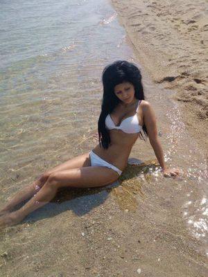 Roselyn, 25, Indiana | Local FWB Dating Profile