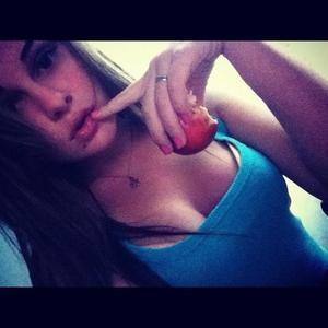 Lizeth, 19, Nevada | Local FWB Dating Profile