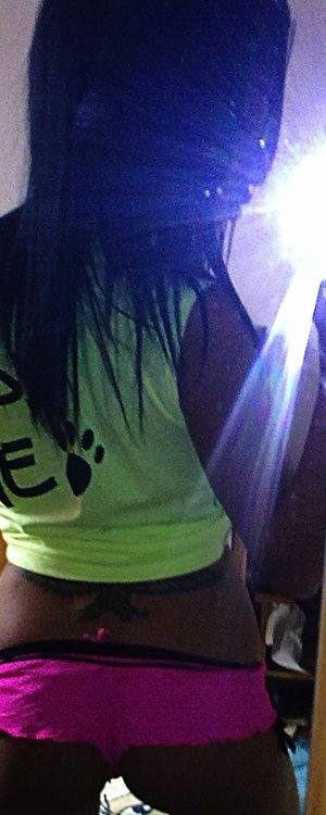 Meet Brooke (28) from Quebec | FWB Casual Partner