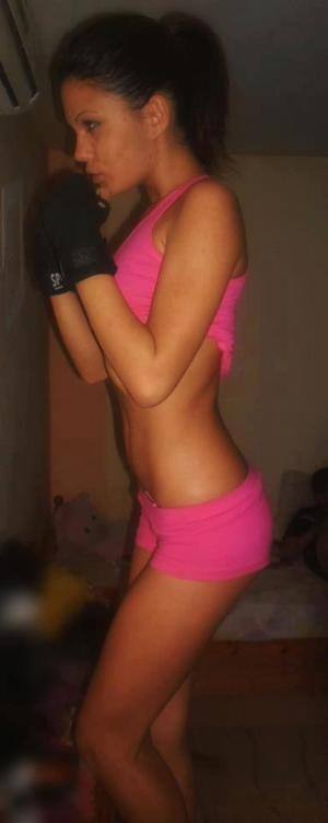 Chat with Helena (25) | Indiana Casual Partners