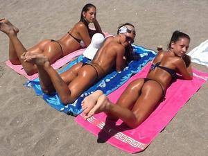 Elizabeth (26) in California | Friends with Benefits