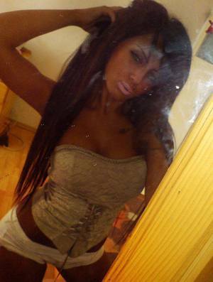Shaunna from District Of Columbia is looking for adult webcam chat
