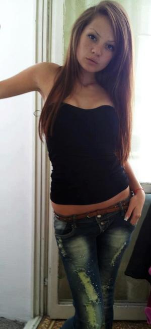 Looking for girls down to fuck? Shaina from Oregon is your girl
