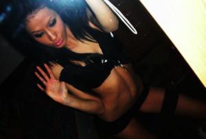Escorts like Ashton are down to fuck you now!