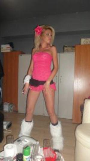 Savanna is a cheater looking for a guy like you!