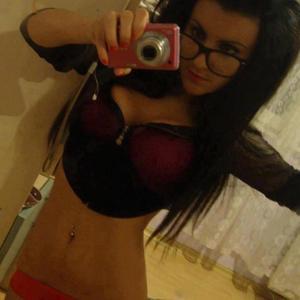 Gussie from Stewartville, Alabama is looking for adult webcam chat