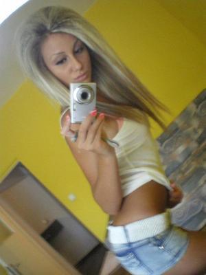 Katlyn from Tennessee is looking for adult webcam chat