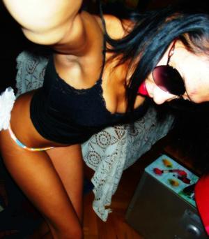 Looking for local cheaters? Take Nina from Missouri home with you