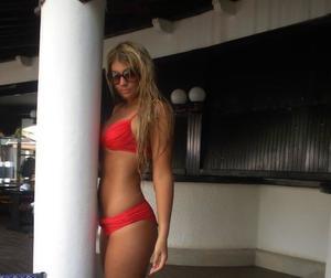 Looking for local cheaters? Take Elisabeth from District Of Columbia home with you