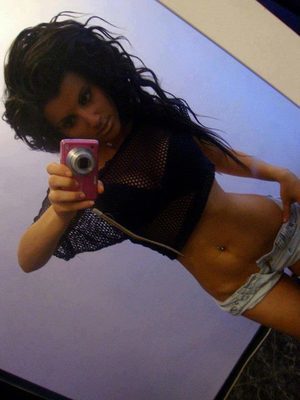 Looking for local cheaters? Take Arianna from Colorado home with you