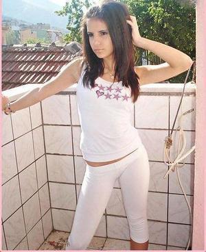 Meet local singles like Kenna from California who want to fuck tonight