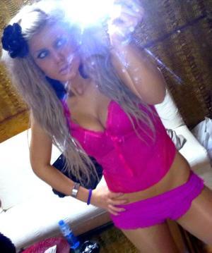 Jeanette from Nebraska is the best local fuck buddy you can ever find