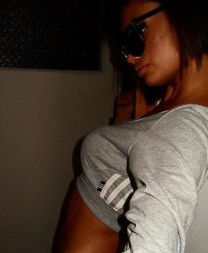 Elisabeth from Georgia is looking for adult webcam chat