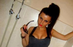 Looking for local cheaters? Take Izabella from Ontario home with you