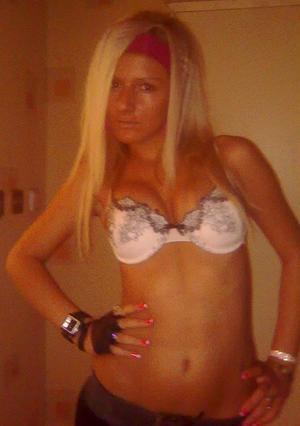 Looking for girls down to fuck? Jacklyn from Burlington, North Dakota is your girl