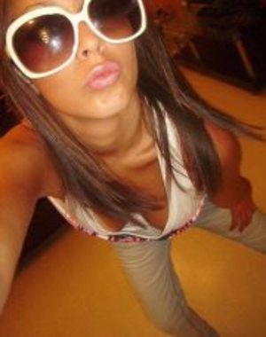 Escorts like Aileen are down to fuck you now!