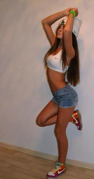 Ayana from New York is looking for adult webcam chat