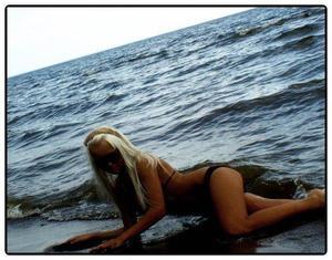 Escorts like Danica are down to fuck you now!