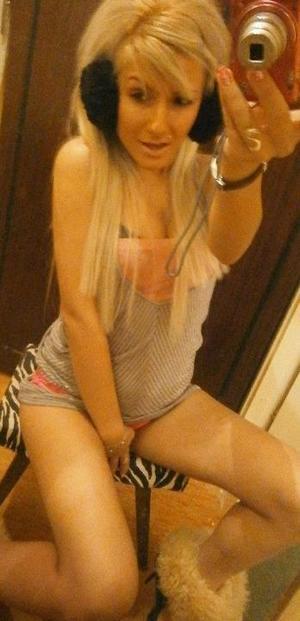 Looking for girls down to fuck? Gwendolyn from Texas is your girl