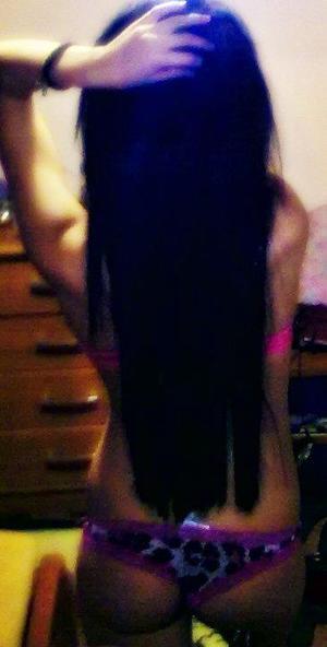 Yasmin from Florida is looking for adult webcam chat