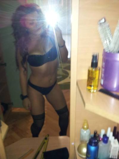 Looking for local cheaters? Take Mina from California home with you