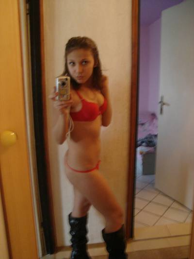 Looking for girls down to fuck? Yvonne from California is your girl