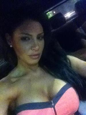 Meet local singles like Anneliese from Mcnary, Arizona who want to fuck tonight