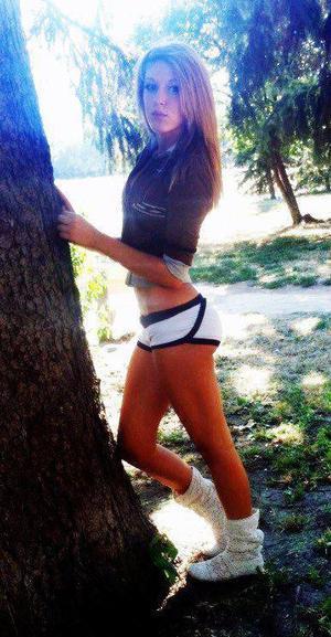 Moriah from Tennessee is looking for adult webcam chat