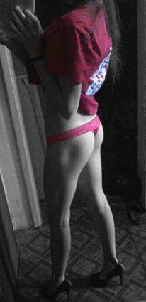 Looking for local cheaters? Take Isabel from Arizona home with you