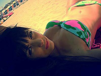 Joelle from Florida is interested in nsa sex with a nice, young man