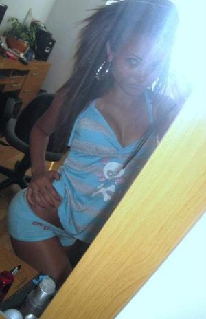 Looking for girls down to fuck? Phoenix from New York is your girl