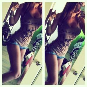 Desirae from Ohio is looking for adult webcam chat