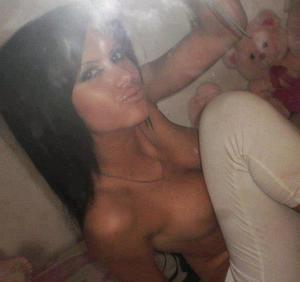 Escorts like Angie are down to fuck you now!