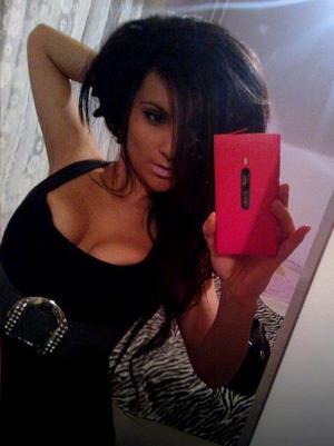 Carissa from Oklahoma is looking for adult webcam chat