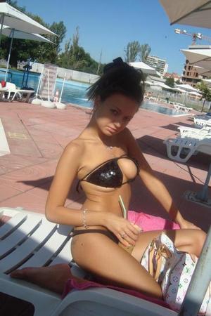 Jule is a cheater looking for a guy like you!