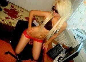Alisha from California is looking for adult webcam chat